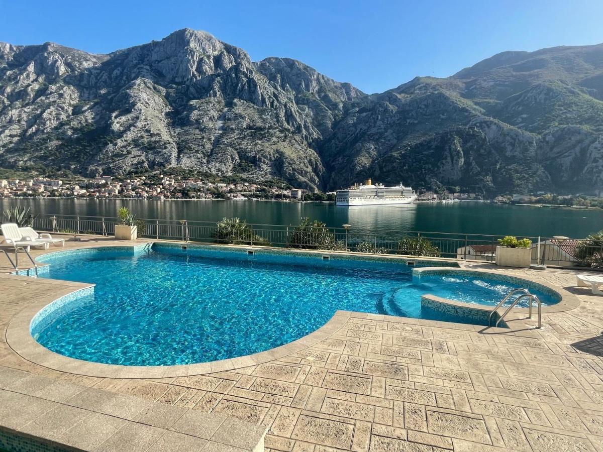 Stunning View To Kotor Bay And Old Town - C2 Vista Leilighet Muo Eksteriør bilde